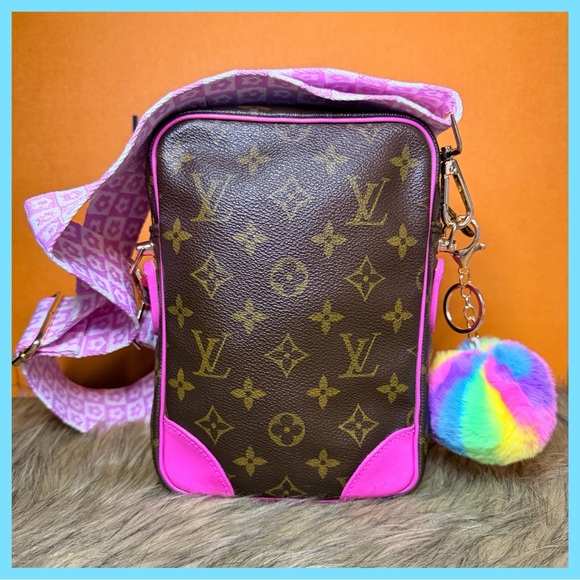 Louis Vuitton Monogram Crossbody Bag Amazone Crossbody - Picture 2 of 13